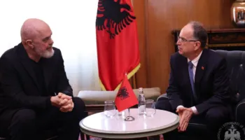 Presidenti Begaj dekreton shkarkimin e Belinda Ballukut dhe ndryshimet në kabinet