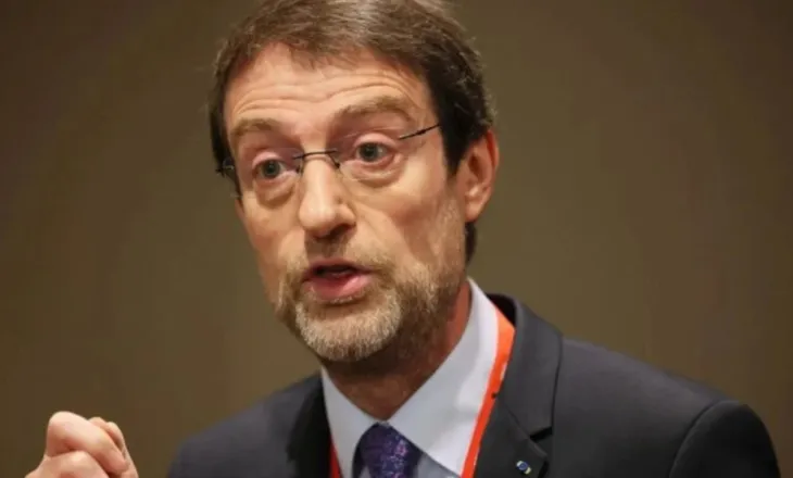 Presidenti Begaj liron nga detyra e ambasadorit Ferit Hoxhën, i hapet rruga dekretimit si Ministër i Jashtëm