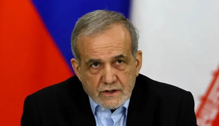 Presidenti i Iranit paralajmëron kundërshtarët: Mos krijoni iluzione se mund të na shkatërroni