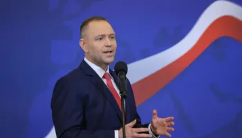 Priten protesta në stadium për tifozin VIP të ndeshjes, përballja Poloni-Shqipëri mund të jetë shumë më e ndezur se sa pritej