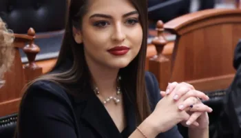 ”Problemi nuk është pesha, por një grua e lirë”, Sara Mila flet për herë të parë për transformimin fizik