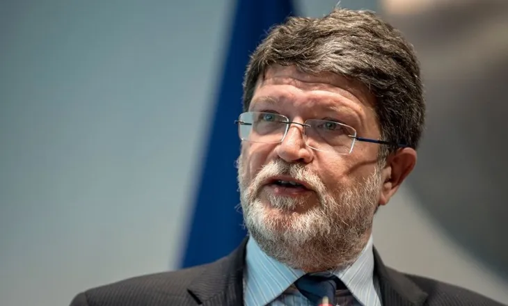 “Procesi i anëtarësimit në BE ka ngecur”/ Raportuesi për Serbinë në PE: Gjendja në Beograd është përkeqësuar