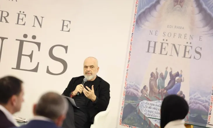 Promovimi i librit ‘Në Sofën e Hënës’, kryeministri Rama flet për projektin e ri: Do të ndërtojmë një muze arti islam tek ish-Sarajet e Toptanëve