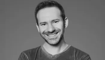 Pronari i platformës për të rritur OnlyFans ndërron jetë në moshën 43-vjeçare