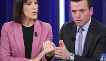 “Propagandë për partinë tënde!”/ Lala përplaset me Shehajn për 100 mijë firmat pro SPAK që u dërguan në DASH