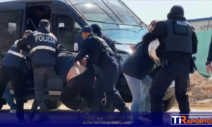 Protesta e banorëve në Baks- Rrjoll dhe përplasjet me uniformat blu, procedohen penalisht 3 shtetas