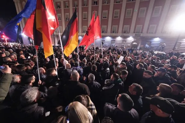 Protesta e opozitës, ambasada e Gjermanisë në Tiranë: Tubimet janë e drejtë themelore në demokraci