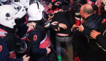 Protesta e opozitës, Avokati i Popullit thirrje policisë për vetëpërmbajtje: Ka raportime për dhunë policore