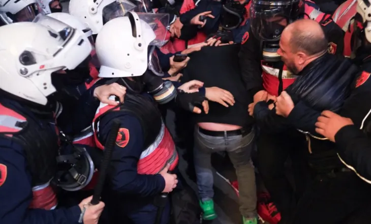 Protesta e opozitës, Avokati i Popullit thirrje policisë për vetëpërmbajtje: Ka raportime për dhunë policore