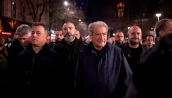 Protesta e radhës? Berisha mban sekret datën: S’ka paqe më! Do t’i shporrim këta kusarë