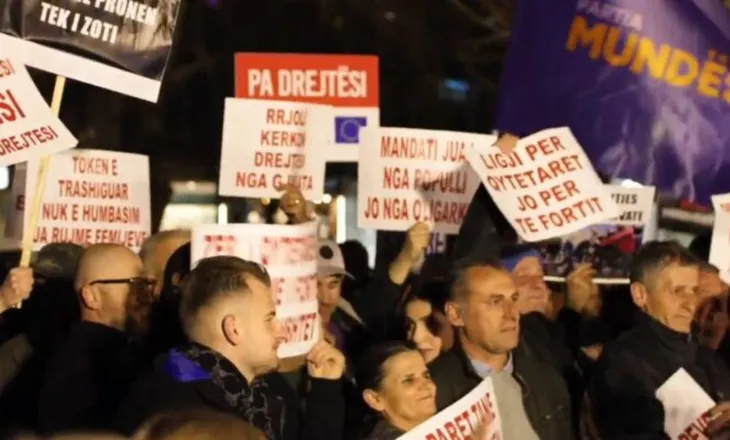 Protesta e Rrjollit “zhvendoset” para Kuvendit, i bashkohen qytetarë të Durrësit e “Mundësia”! Shehaj: Iu është vjedhur prona