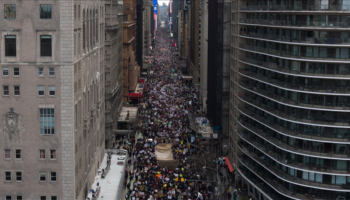 Protesta në 50 shtete/ Mijëra amerikanë në rrugë, kundër politikave të Trump