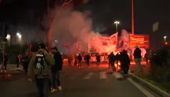 Protesta të zjarrta jashtë stadiumit Olimpico nga tifozët lacial: Akt ekstrem dashurie…