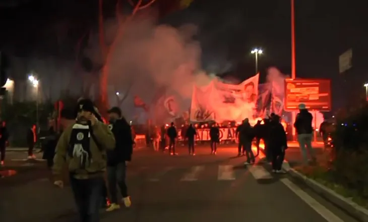 Protesta të zjarrta jashtë stadiumit Olimpico nga tifozët lacial: Akt ekstrem dashurie…