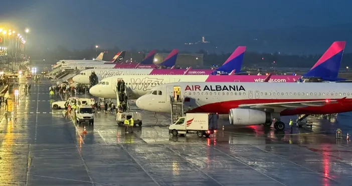 Pse Aeroporti Ndërkombëtar i Rinasit është kaq i suksesshëm?