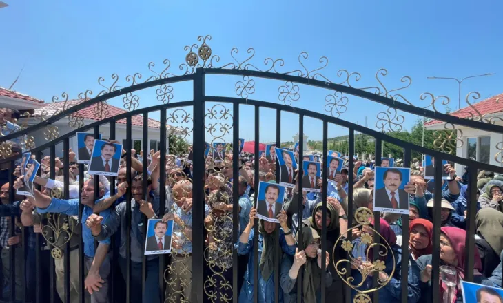 “Pse i thashë JO Berishës për muxhahedinët”, Visho Ajazi: I shpëtuam, por na rrezikojnë sigurinë