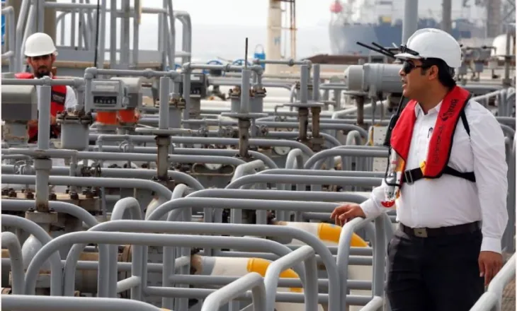 Pse ishulli Kharg, qendra kryesore e eksporteve të naftës së Iranit, mbetet ende i paprekur nga bombardimet SHBA-Izrael