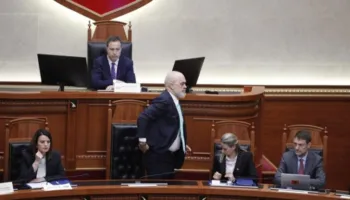 Pse munguan Spiropali dhe Xhafaj dje në Kuvend? Ja si përgjigjet Rama