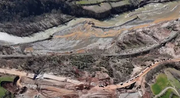 Pse po shkërmoqen rrugët