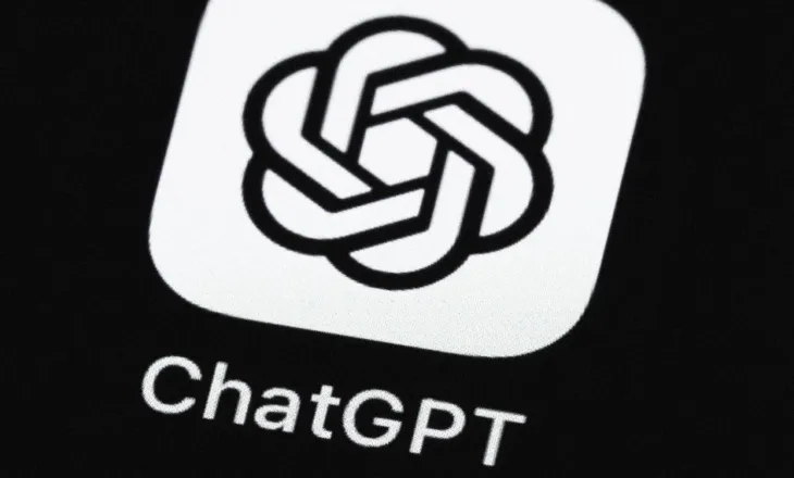 Pse të gjithë po e fshijnë papritur ChatGPT-në?