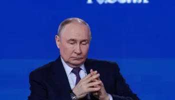 Putin kërkon fonde nga oligarkët për luftën në Ukrainë, rritet presioni mbi ekonominë ruse