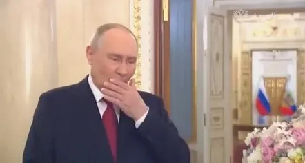 Putini është i sëmurë? Presidenti rus kollitet pa ndërprerje, Kremlini fshin videon