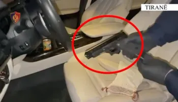 Qarkullonte me armë në automjet, arrestohet 41-vjeçari në Tiranë