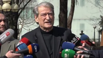 “Qëllim, dorëheqja e Ramës”, Berisha thirrje qytetarëve: Më 12 mars të mblidhemi para Kuvendit e të rrëzojmë diktaturën