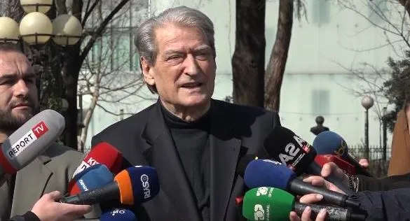 “Qëllim, dorëheqja e Ramës”, Berisha thirrje qytetarëve: Më 12 mars të mblidhemi para Kuvendit e të rrëzojmë diktaturën