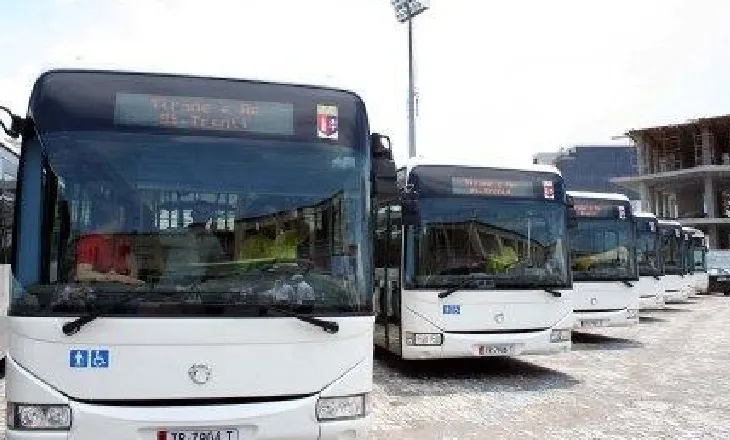 Qeveria nuk mori masa, Shoqata e Transportit paralajmëron rritje të kostove dhe reduktim të flotës për qytetarët!