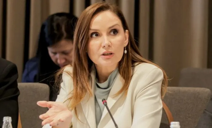 “Qeveria paska zbuluar se integrimi s’mbahet në sirtar”, ironizon Tabaku: Kushtet e negociatave i mbajnë sekret