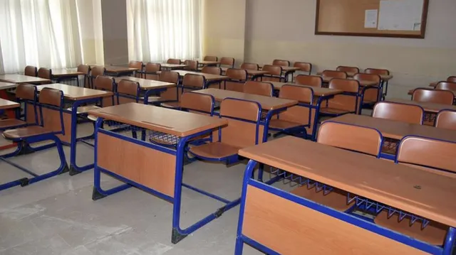 Qeveria, program kombëtar në shkolla për aktivitete pas mësimit, do të punësohen dhe mësuesit në pension