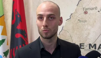 “Qytetar Nderi”, Bashkia e Malësisë së Madhe nderon dy futbollistët e kombëtares dhe boksierin e njohur