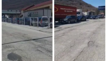 Radhë të gjata dhe vonesa ‘të mërzitshme’ në Kapshticë/ Qytetarët presin mbi 2 orë për të kaluar kufirin