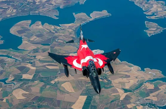 Raketat drejt Turqisë/ Lideri Suprem Mojtaba Khamenei: U lëshuan nga Izraeli, jo nga Irani