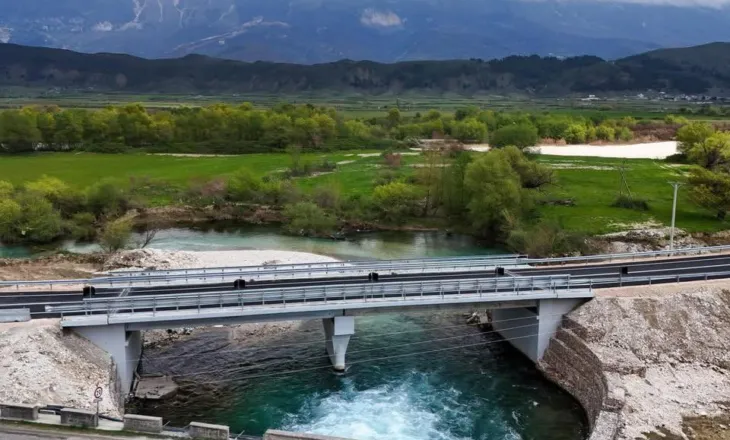 Rama: Drejt përfundimit punimet për urën e re të Viroit në Gjirokastër