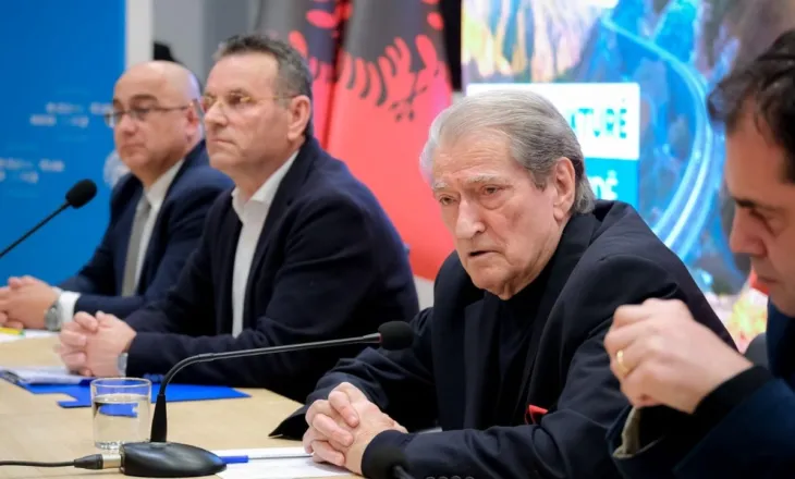 “Rama i mbylli dyert drejtësisë”, Berisha: Mbrojti Ballukun për të shpëtuar veten