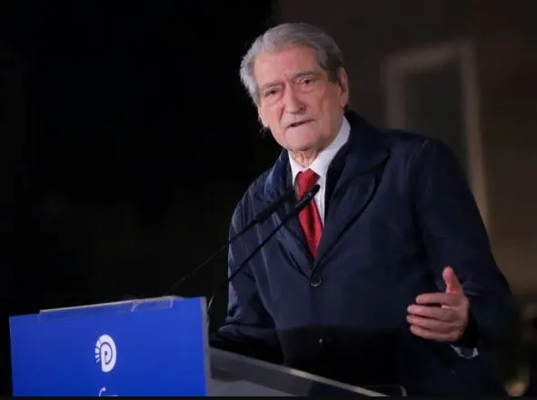 “Rama, kreu i organizatës kriminale”, Berisha: Partia e Krimit do përdorë si mburojë Lubi Ballukun për vjedhjet që…