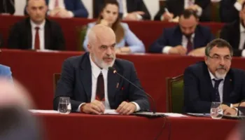Rama mbledh qeverinë/ A do të diskutohet mungesa e Spiropalit në votimin për Ballukun?