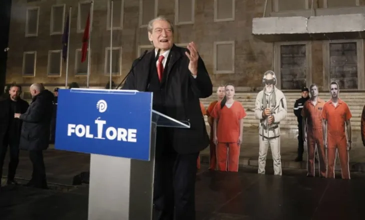 ‘Rama skllav i lubi Ballukut’/ Berisha: Shpresa e vetme jemi ne