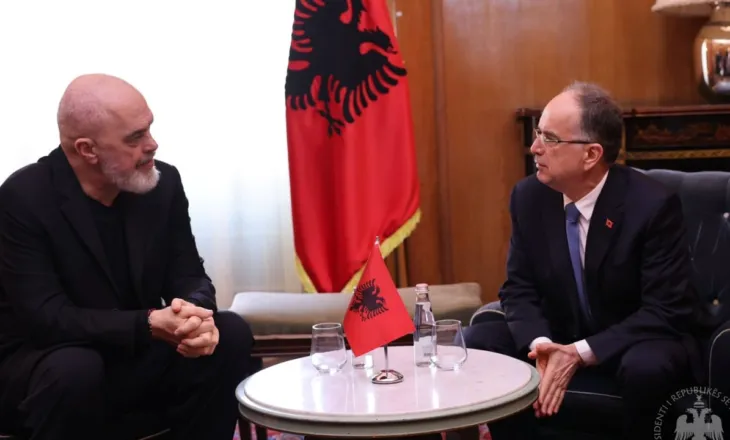 Rama takon Presidentin Begaj/ I dorëzon propozimet për ndryshimet në qeveri, pritet dekretimi dhe votimi në Kuvend