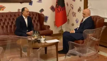 Rama takon sot Begajn/ I dorëzon propozimet për ndryshimet në qeveri
