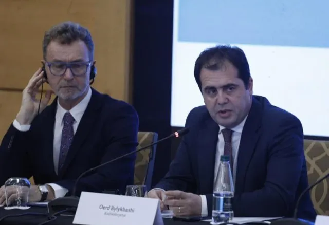 Reforma Zgjedhore/ Bylykbashi: Financimi i partive të garantojë pluralizmin, jo kontrollin politik