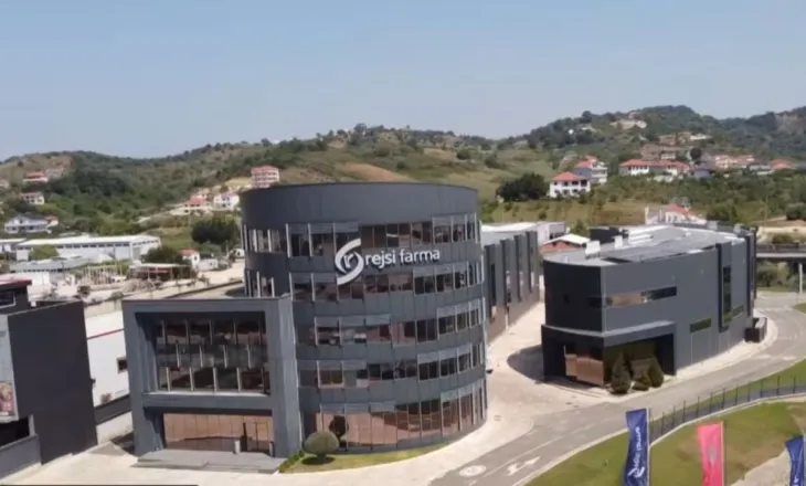 Rejsi Farma, gjobë spitaleve/ Dyshohet për fatura të dyfishta ndaj spitalit të Fierit, bllokohet vendimi në gjykatë
