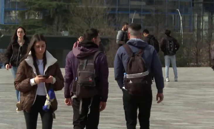 Rekord nga turistët në vitin 2025, 5.27 miliardë euro të ardhura vetëm nga ky sektor