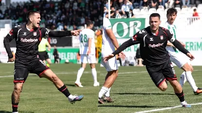 Rey Manaj sërish protagonist! I jep fitoren skuadrës me shiritin e kapitenit