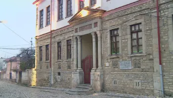 Rihapja e liceut francez në Korçë, projekti për institucionin e mesëm arsimor, 5 vitet e para një pjesë të kostove i paguan Franca