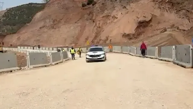 Rihapja e rrugës Librazhd-Prrenjas, policia apel drejtuesve të mjeteve