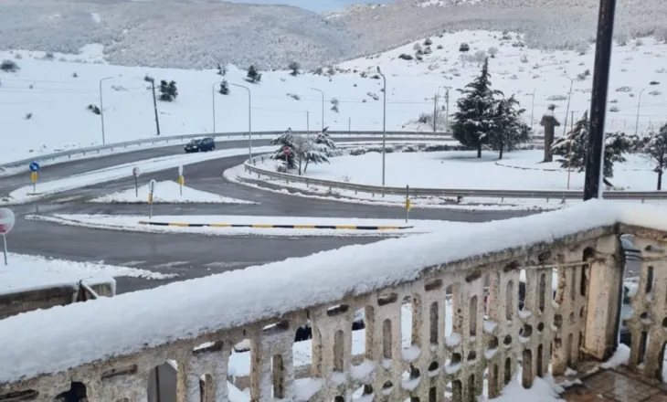 Rikthehen reshjet e dëborës në juglindje të vendit, akset mbeten të kalueshme pa problematika