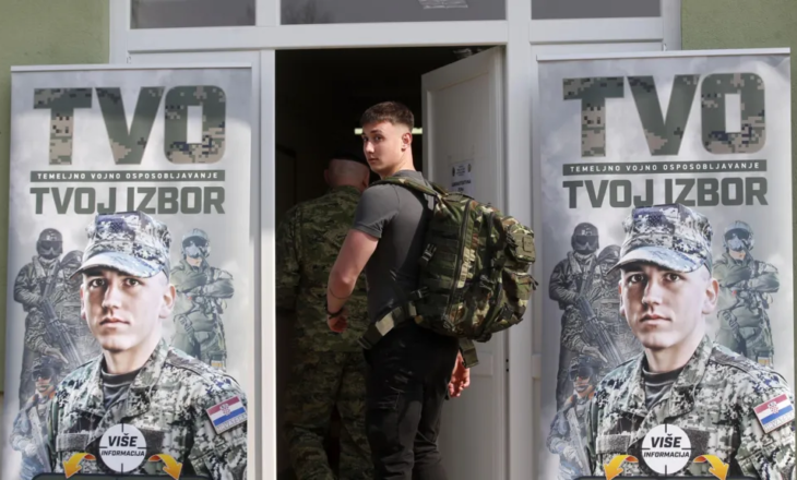 Rikthehet shërbimi i detyrueshëm ushtarak në Kroaci, qindra të rinj nisin stërvitjen